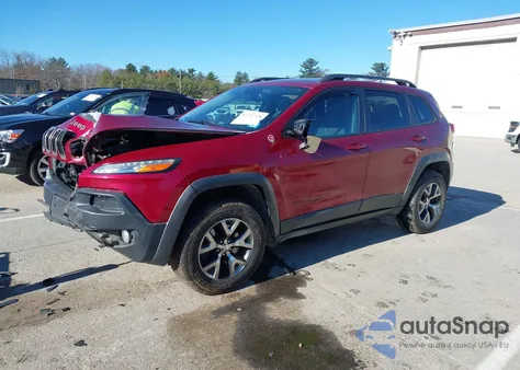 2015 Jeep Cherokee Trailhawk z USA, uszkodzony, nr VIN 1C4PJMBS4FW757586